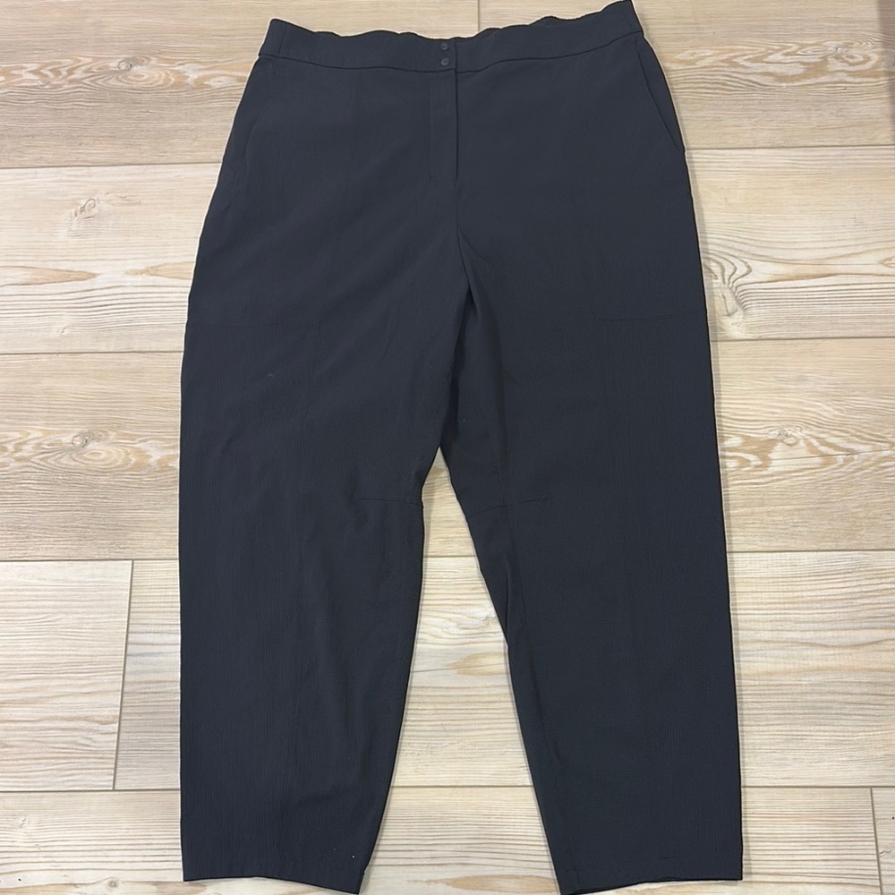 Lululemon Athletica Black Cropped Ankle Pants